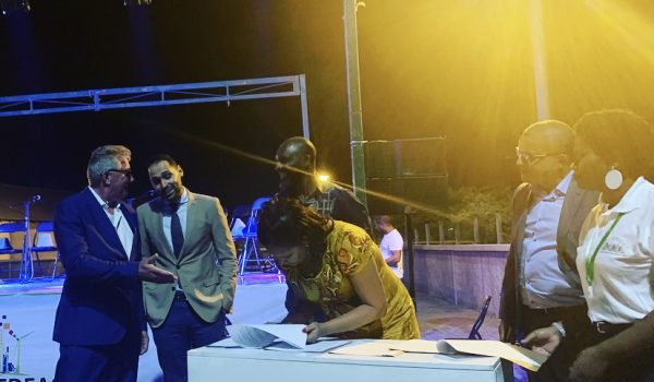 image005-of9kcpcnvvepmvpgzrecf8atg1h1la9sdlo61gtui4